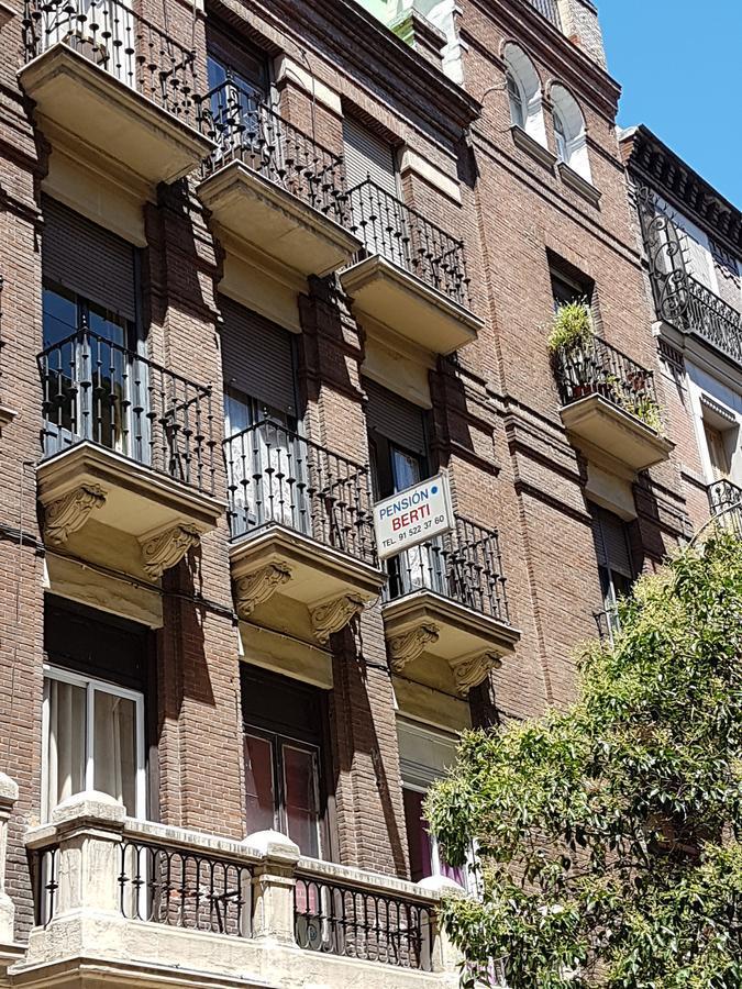 Pensión Berti Madri Exterior foto